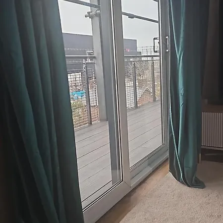 Remarkable 2-bed In Lejlighed *