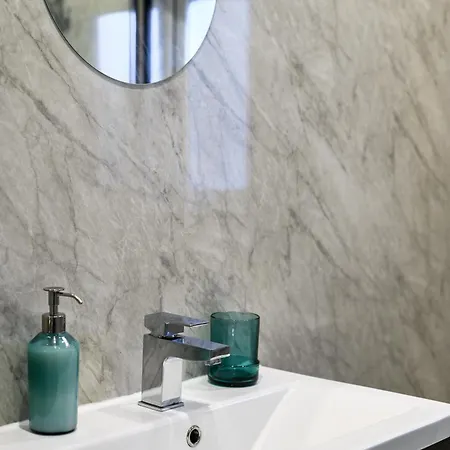 Serviced Northernnightzzz - The Park