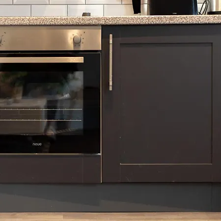 Marsh Lux 2 * Manchester