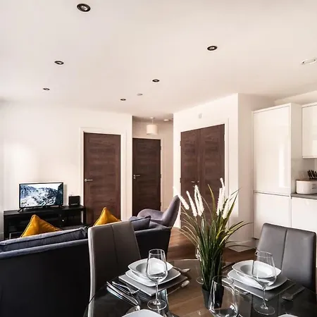 아파트 Stayzeni, Alexandra Rise Roomy 1 Bed