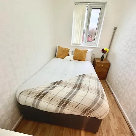 Cosy & Quiet House Close To Etihad And Centre * 맨체스터