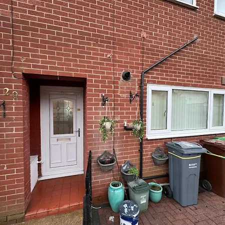 Сasa de vacaciones Cosy & Quiet House Close To Etihad And Centre *