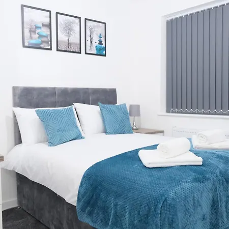 Etihcity - 3 Bedroom Semi - Free Parking Near Etihad Stadium, Tourist Attractions, Centre, Transport And Motorway Links Next To Mcdonald's - Sky N Netflix מנצ'סטר