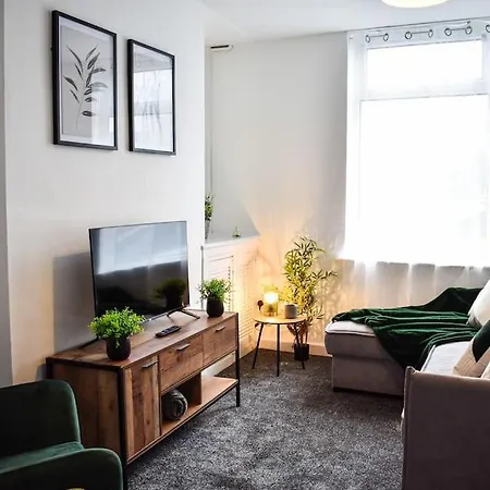 Stylish & Vibrant 2 Bedroom Retreat 公寓