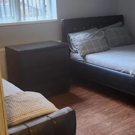 Lewis In The Heart Of The Northern Quarter Sleeps Up To 12 *