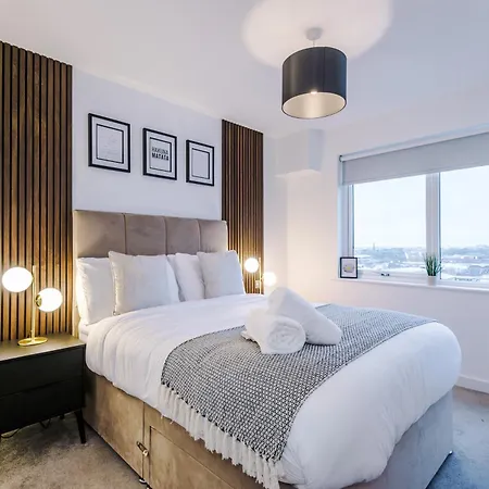 Apartment Mcr Luxury 2 Bedroom Great Location