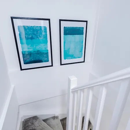 Apartment Mcr Luxury 2 Bedroom Great Location