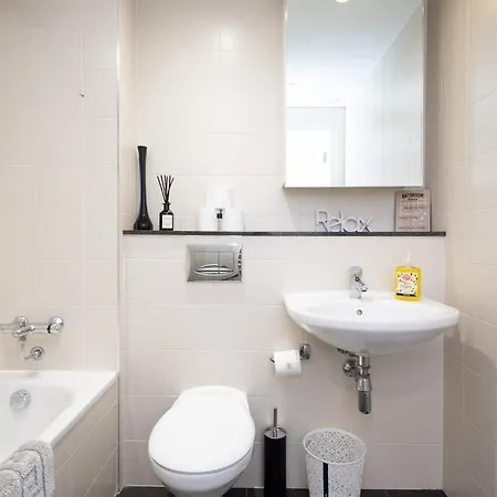 アパート Media Apartment, Sleeps 6, Balcony With Amazing Views, Free Wi-fi, Great Transport Links