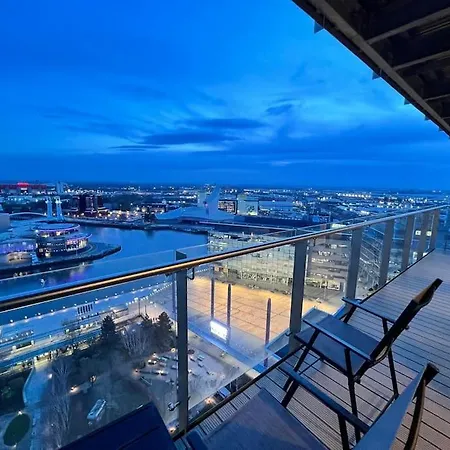 Spacious 2 Bedroom Flat Stunning Waterside View 아파트