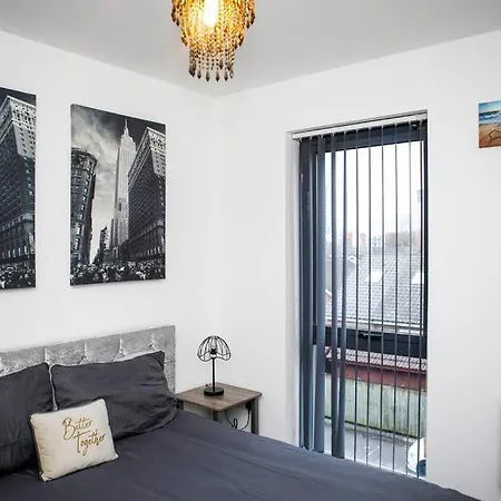 Stylish Two-bedroom Salford Quays Lägenhet