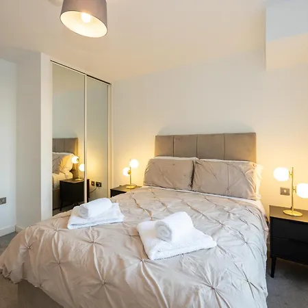 דירה 5mins Jd Gym Supermarket Retail M60 Centre Salford Queys Media *