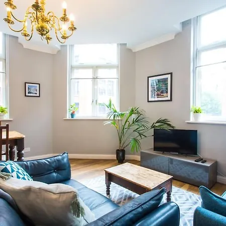 Stylish City Centre 2 Bed - Free Parking * Mánchester