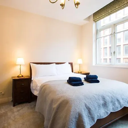 Stylish City Centre 2 Bed - Free Parking