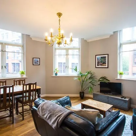 Stylish City Centre 2 Bed - Free Parking Mánchester