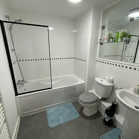 Appartement Balcony - Views Of Etihad Stadium - Near Coop Live Arena - Free Parking *