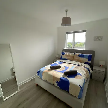 Appartement Balcony - Views Of Etihad Stadium - Near Coop Live Arena - Free Parking *