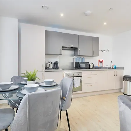 The Salford Quay, Warm & Beautiful With Hyper Fast Wifi & Great Views! Mánchester