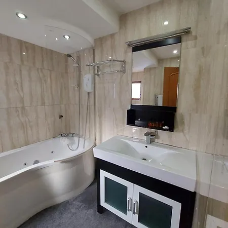 Apartman Dobcross Close *