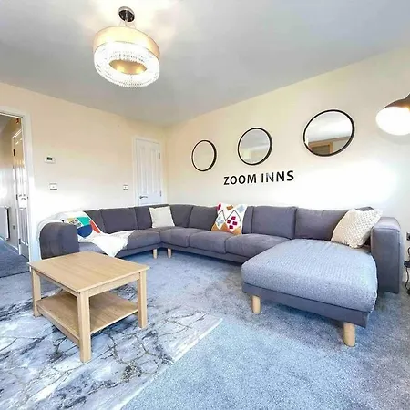 Stylish In Vibrant Salford, Manchester! דירה *