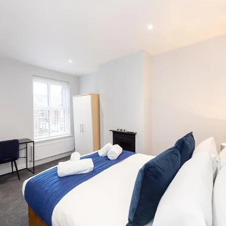 Hassle-free & Handsome Brand-new 3-bed 아파트 *