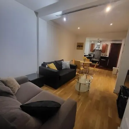 Striking 1 Bedroom Apartment