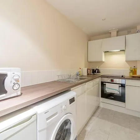 Charming Chinatown 2 Bed Duplex Appartement Manchester