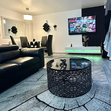 Private Modern Ensuite Near Etihad Stadium Séjour chez l'habitant *