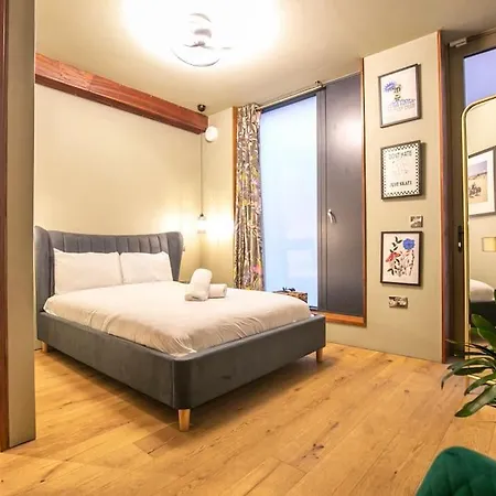 Hammock Heights! Hot Tub,private Garage,citycentre Manchester