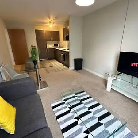 Modern 1 Bed Sleeps 2