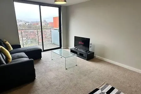 Apartament Large 2 Bed With Balcony And Sofa Bed Sleeps 6 Manchester