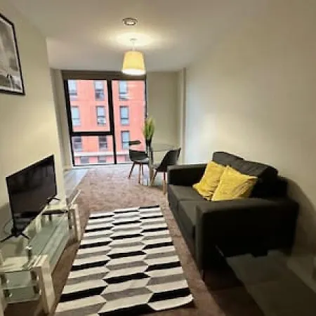 Апартаменты Cosy 1 Bed Sleeps 2 Манчестер