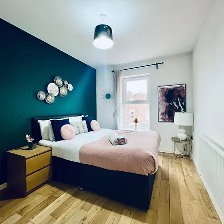 شقة Lovely 3 Dbl Bed *