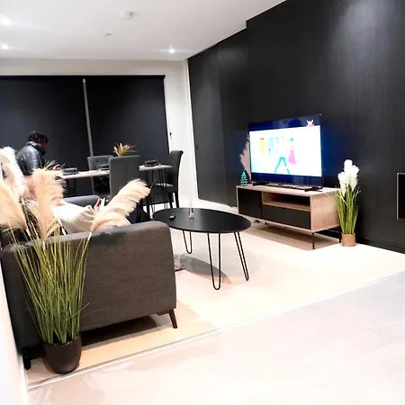 Apartament Luxury 2 Bed With Balcony Manchester