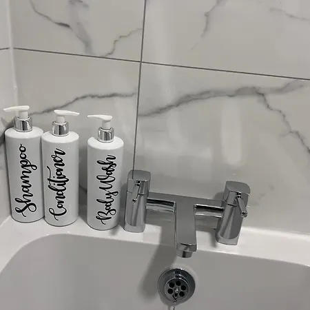 New Getaway - Free Gated Parking With Fob * Manchester