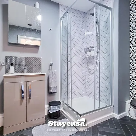 Luxury Sportcity Amazing Views With Parking Apartment