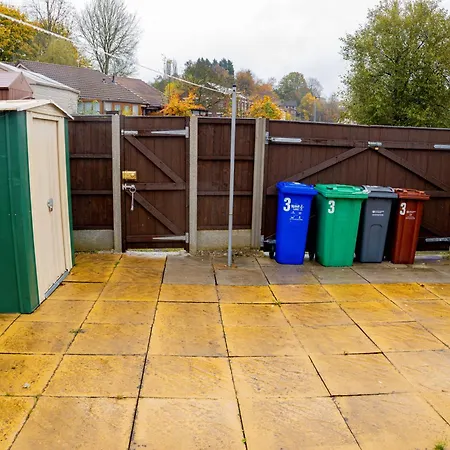 Charming 2-bedroom In Apartment Manchester