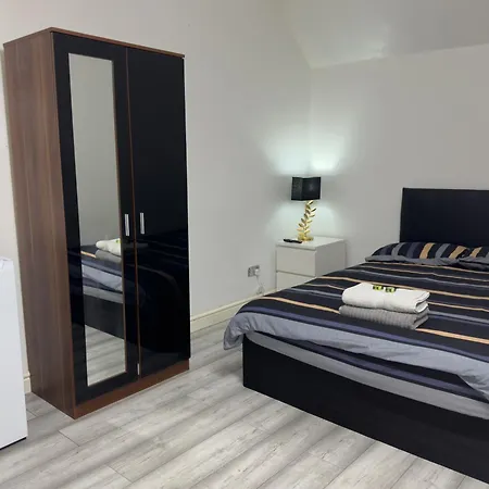 Hills View Apartment