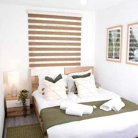 By Bevolve - Free Parking * Manchester