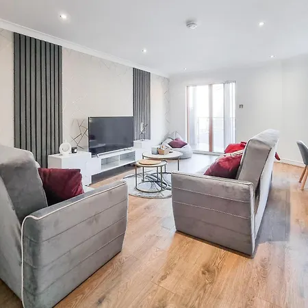 Bright 2 Bedroom With Balcony In Centre * Манчестер