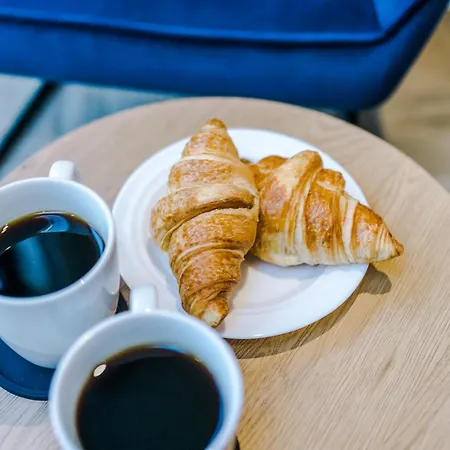 別荘 4 Bedroom Townhouse In - By Hilltop Serviced