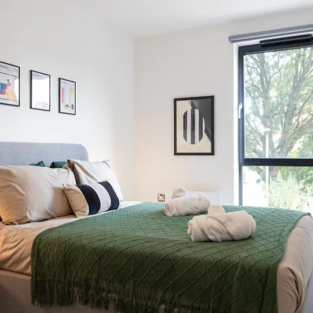 Oscar House - 2 Bed דירה *
