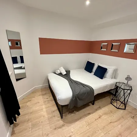 Heart Of The Centre - Serviced Apartment