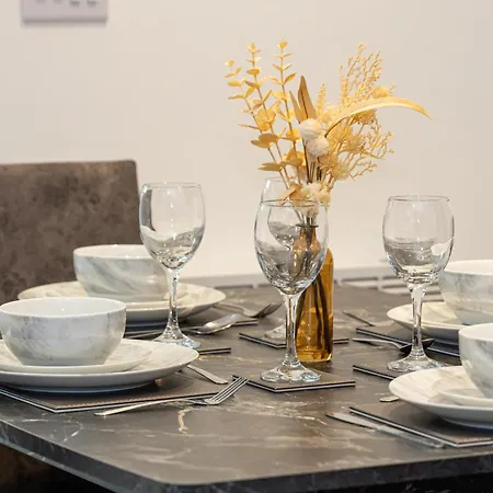 Vibrant 2br In Chorlton, Free Parking Apartament Manchester