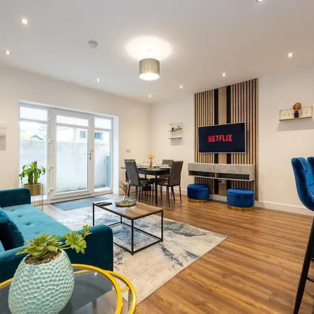 Vibrant 2br In Chorlton, Free Parking *