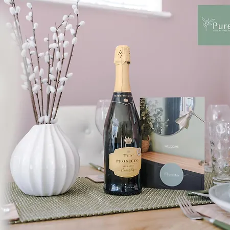 Nyaraló Amazing Four Bed House At Purestay Short Lets & Serviced Near Etihad With Parking