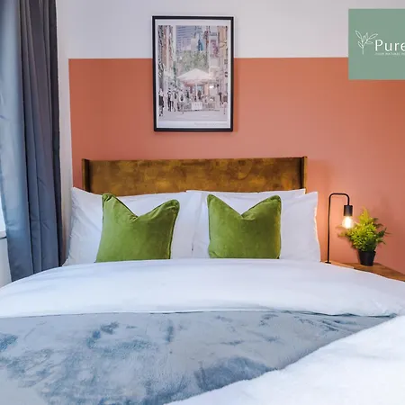 Вилла Stunning House In For Business & Leisure - Wi-fi & Parking By Purestay Serviced *