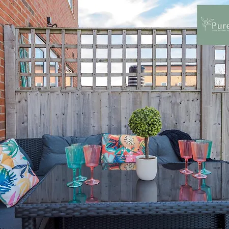 Stunning House In For Business & Leisure - Wi-fi & Parking By Purestay Serviced * Manchester