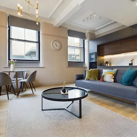 Luxury 2bedroom Centre Leisure & Business *