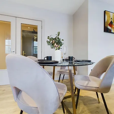 Luxury Unique 2bedroom Centre *