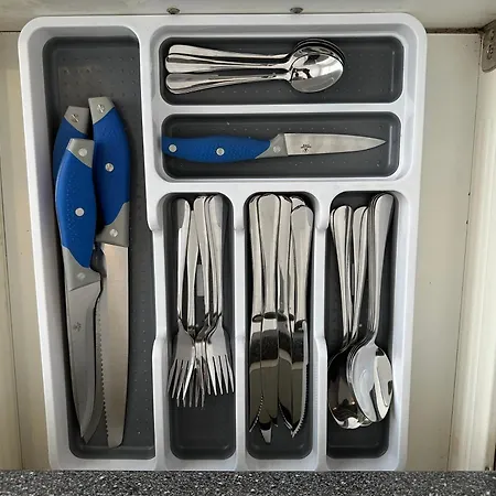 Appartement 2 Bedroom Flat Close To City, Stadium And Coop Arena *